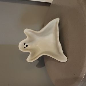 Pottery barn Halloween ghost dish